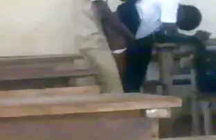 آسيا إلى لها حبيب إلى caress لها كثير الشعر L. على ال افلام اجنبي جنسية سرير