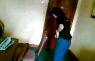 الرياضية سمراء اللسان افلام اجنبية جنسية مترجمة على ركبتيها