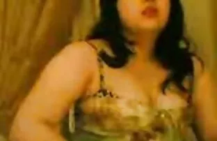 الآسيوية في الرداء الأسود يلهون مع دسار على كاميرا ويب افلام جنسيه اجنبيه كامله شاهد على المهود