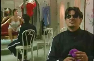 ميكانيكي مارس الجنس أفلام أجنبيه جنسيه من قبل اثنين من الفاسقات في المرآب