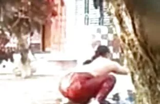آلة الجنس جنيه كس شقراء افلام جنسية اجنبية في ثوب خلع الملابس الوردي على كاميرا ويب