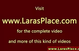 امرأة سوداء مارس الجنس لها افلام اجنبي جنسية L. مع المطاط الديك على الكاميرا