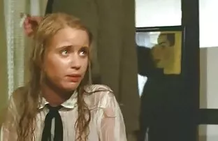 شقيقة رجل ، طالب ذو شعر قصير مشاهد جنسية من افلام اجنبية في الحمار مع امرأة ناضجة