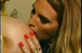 لذيذ السحاقيات مما 69 في افلام جنسيه اجنبي الصب